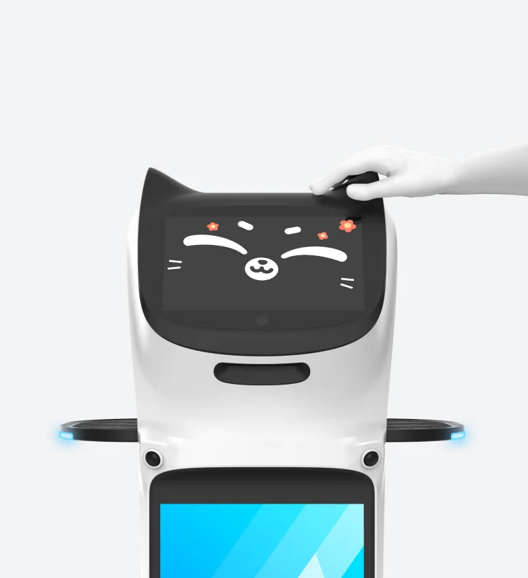 BellaBot Pro'nun kulağına dokunulması