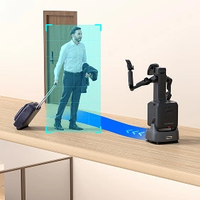 FlashBot Arm yanından geçen kişiyi algılıyor