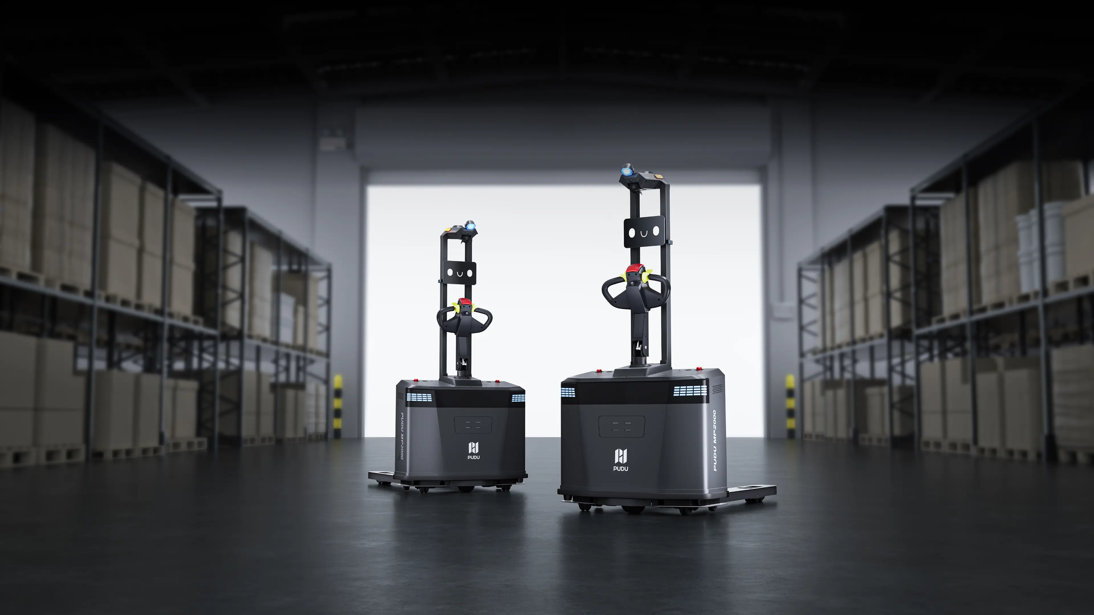 İki PUDU MP2000 palet taşıma robotu depoda